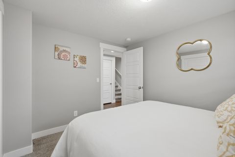 Tiny photo for 10509 S BROOKLYN VIEW LN W, South Jordan, UT 84095 (MLS # 2174012)