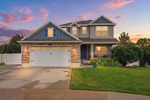 Tiny photo for 10509 S BROOKLYN VIEW LN W, South Jordan, UT 84095 (MLS # 2174012)