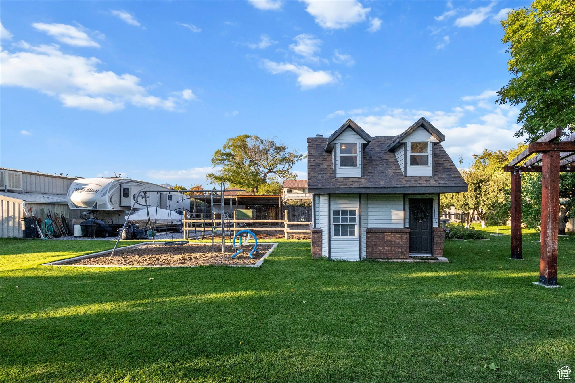 SHADY ACRES - Residential