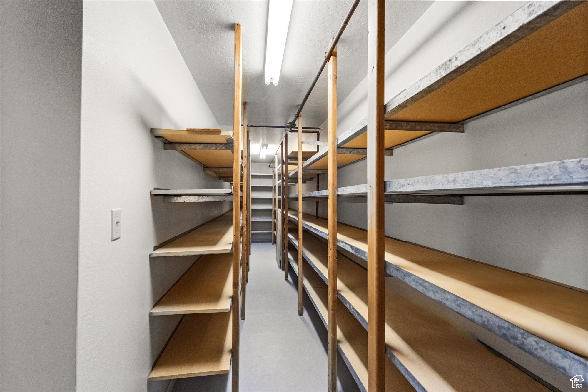 SHADY ACRES - Residential