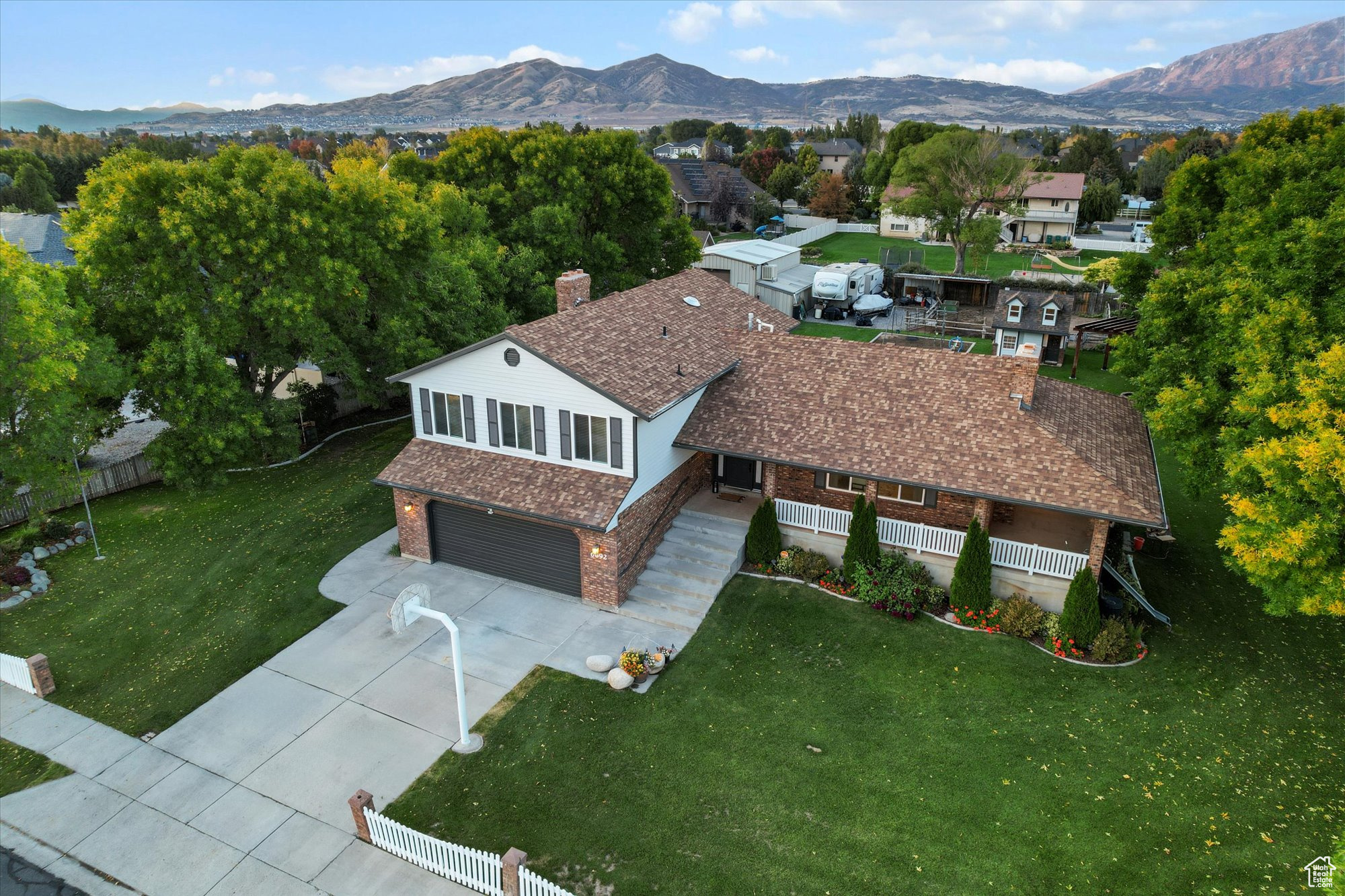 SHADY ACRES - Residential