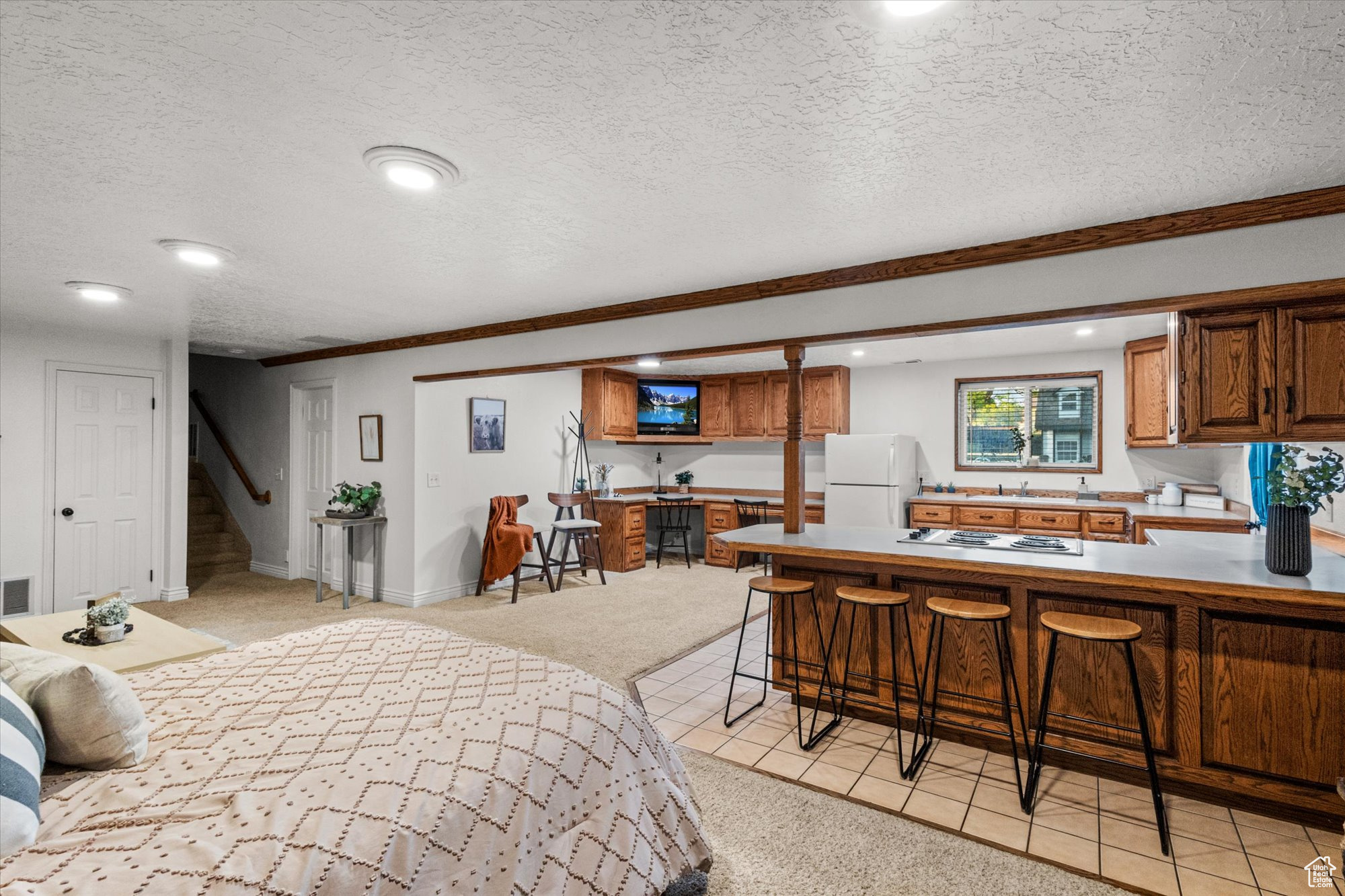 SHADY ACRES - Residential