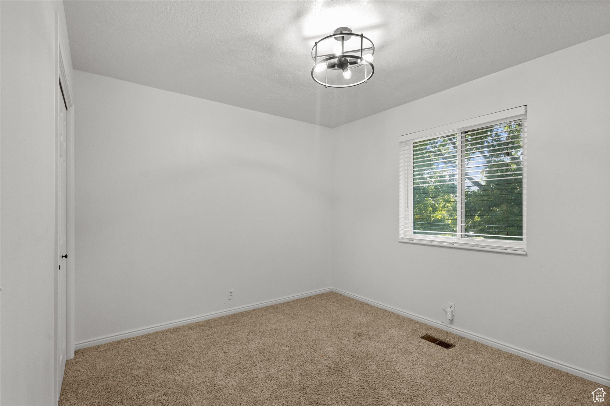 SHADY ACRES - Residential