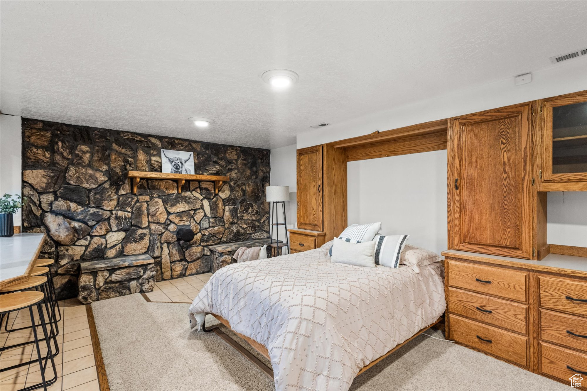 SHADY ACRES - Residential