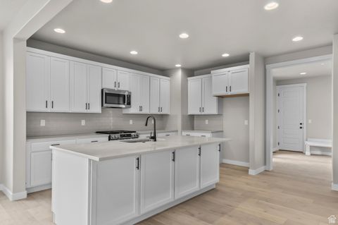 Tiny photo for 11208 S FORDMAN WAY, South Jordan, UT 84009 (MLS # 2114442)