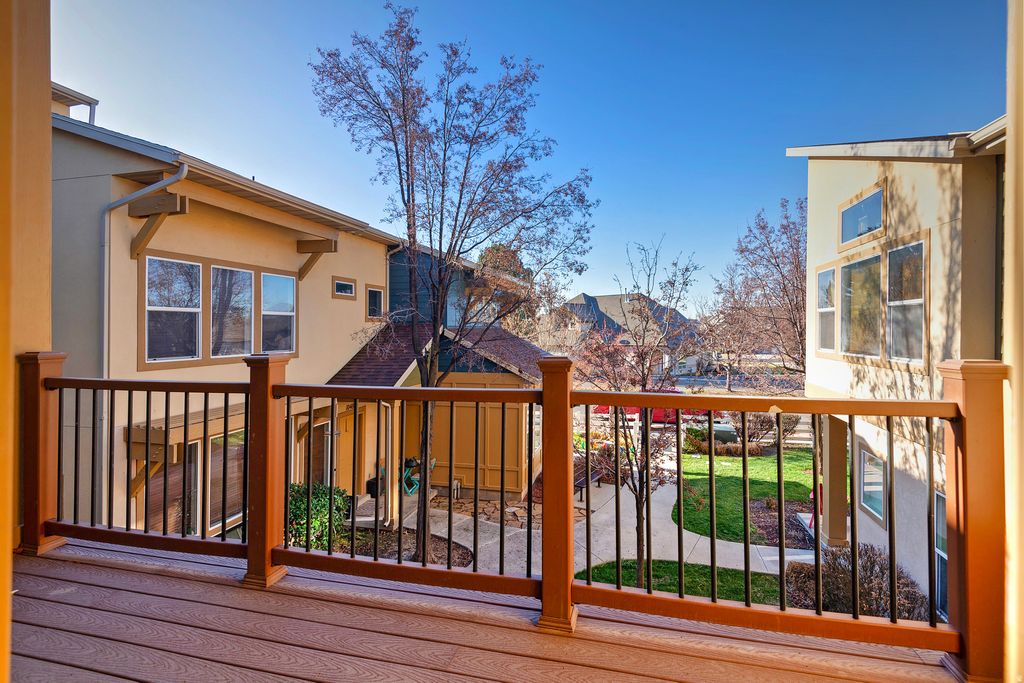 Photo of 1048 W SHEPARD CREEK PKWY N #4, Farmington, UT 84025 (MLS # 2128714)