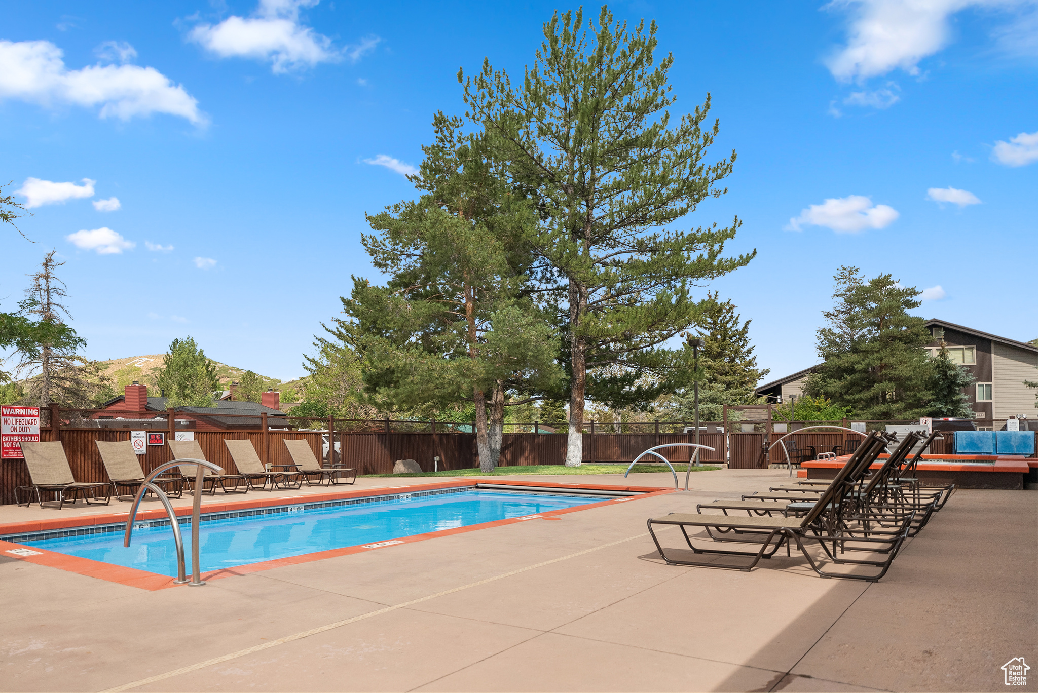 PROSPECTOR SQUARE CONDOS - Residential