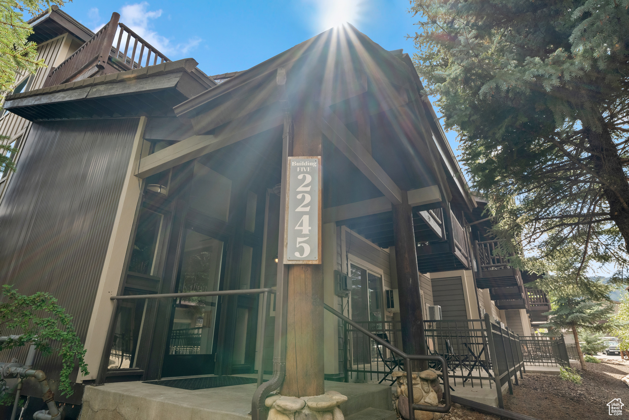 PROSPECTOR SQUARE CONDOS - Residential