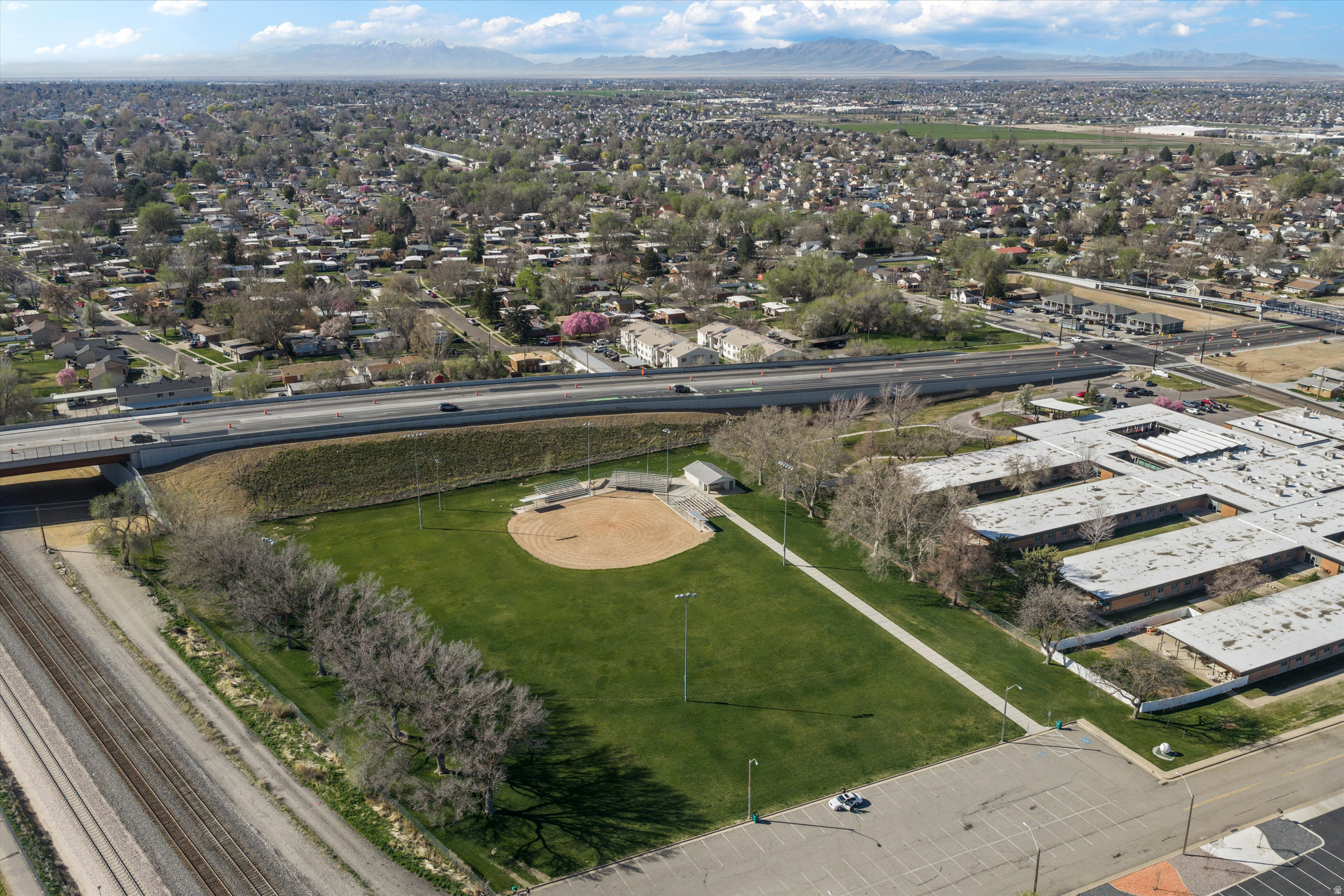 SHERWOOD OAKS - Residential