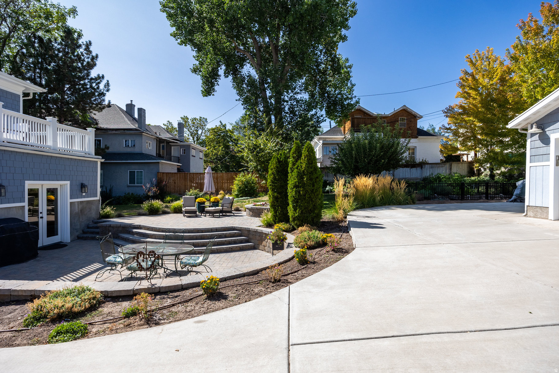AVENUES - Residential
