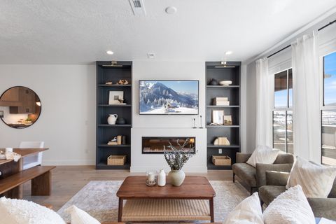 Tiny photo for 6957 W GRAVEL CROSS WAY S #314, West Jordan, UT 84081 (MLS # 2157109)