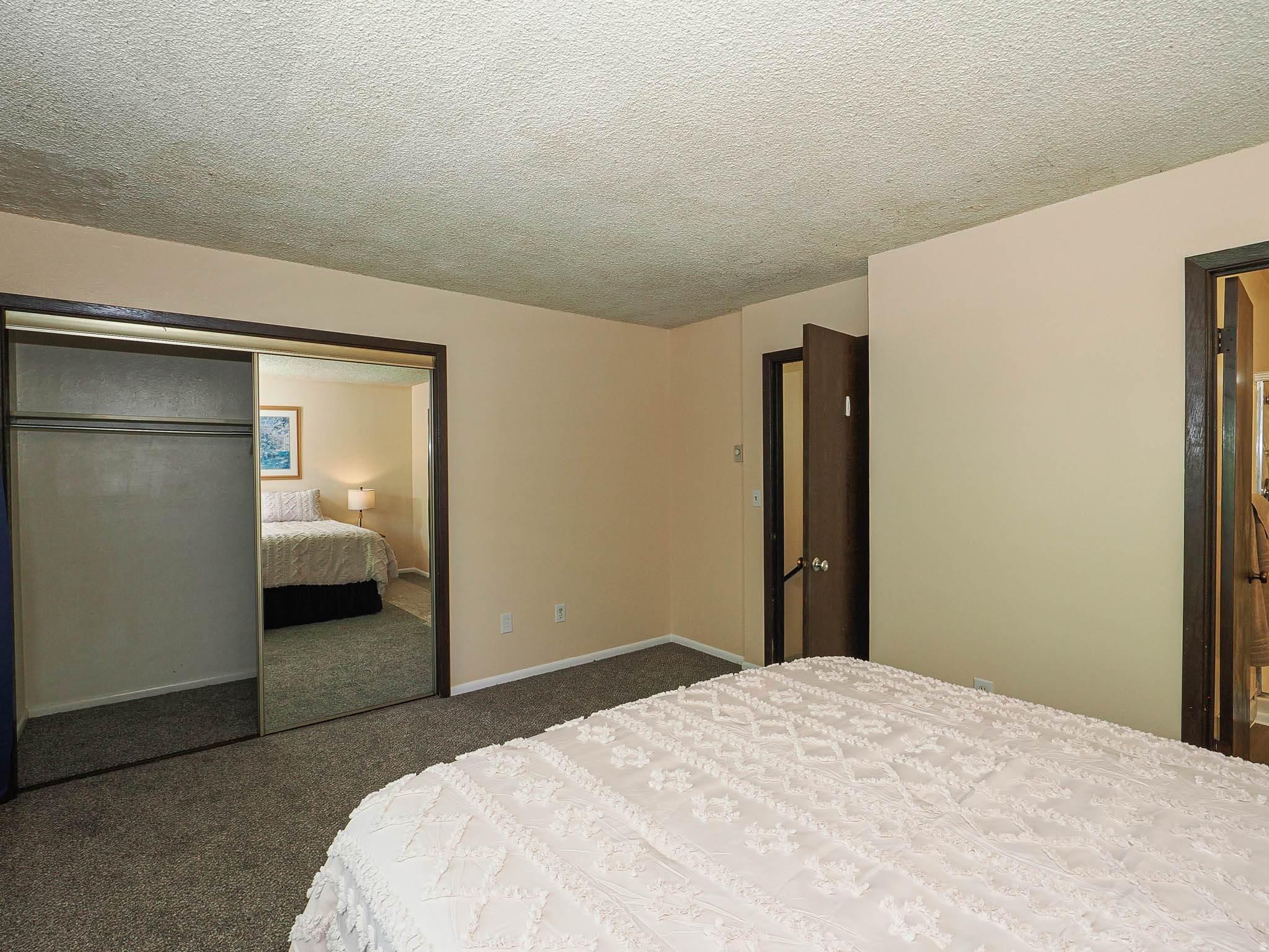 MOUNTAIN VIEW PARK - Residential