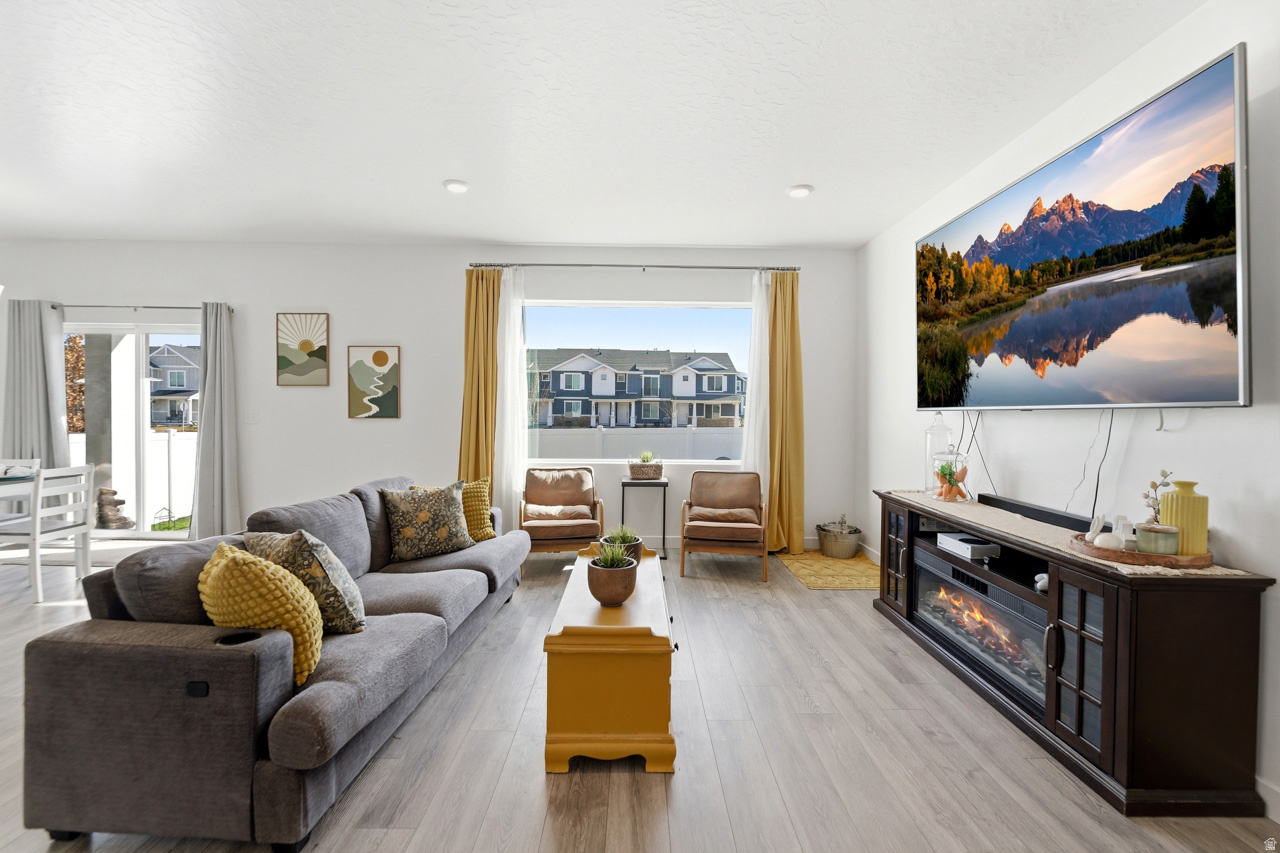 COLD SPRING RANCH - Residential