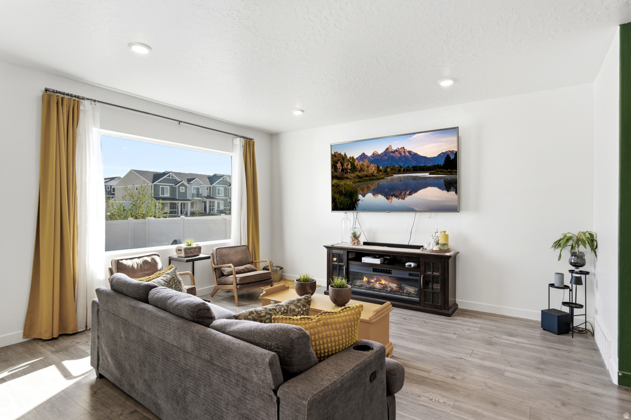 COLD SPRING RANCH - Residential