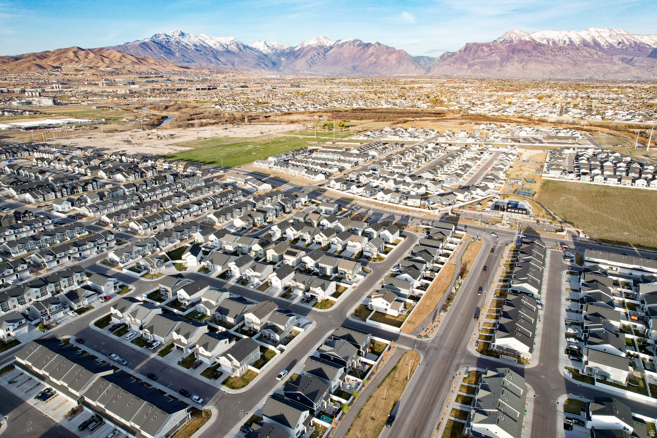 COLD SPRING RANCH - Residential