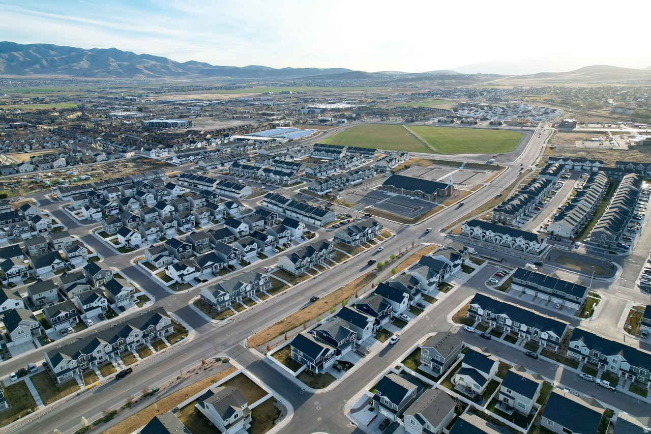 COLD SPRING RANCH - Residential