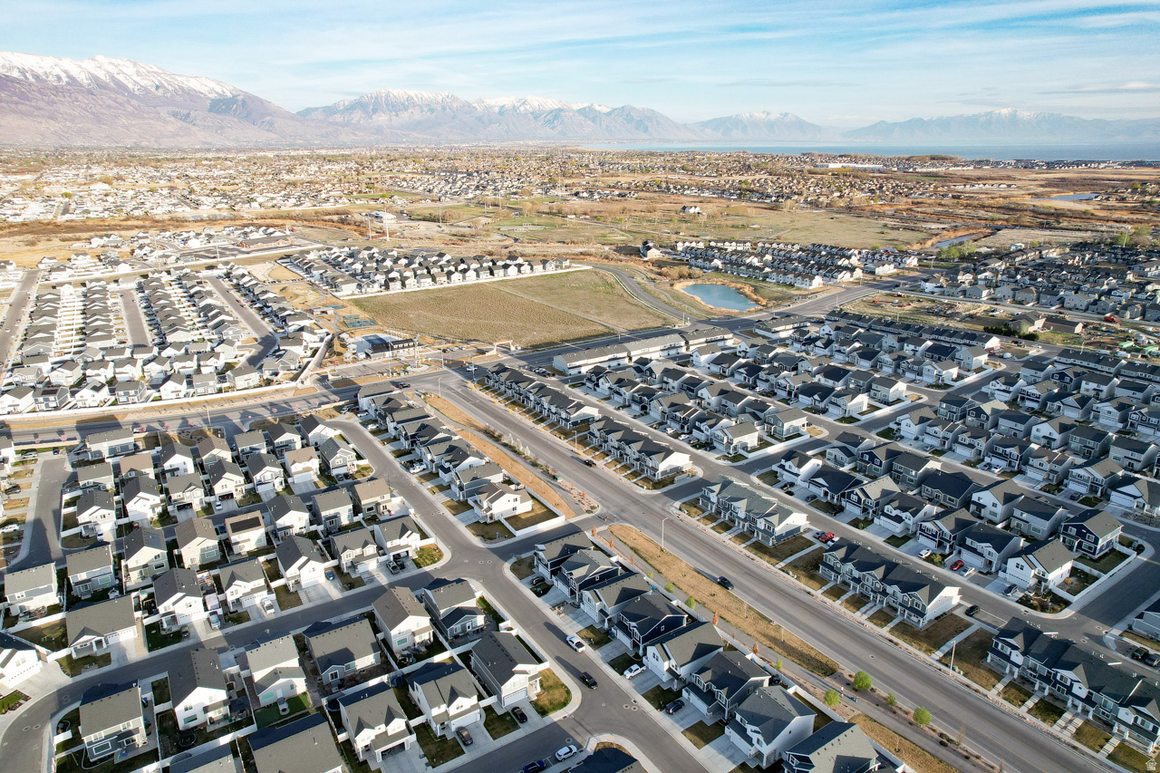 COLD SPRING RANCH - Residential