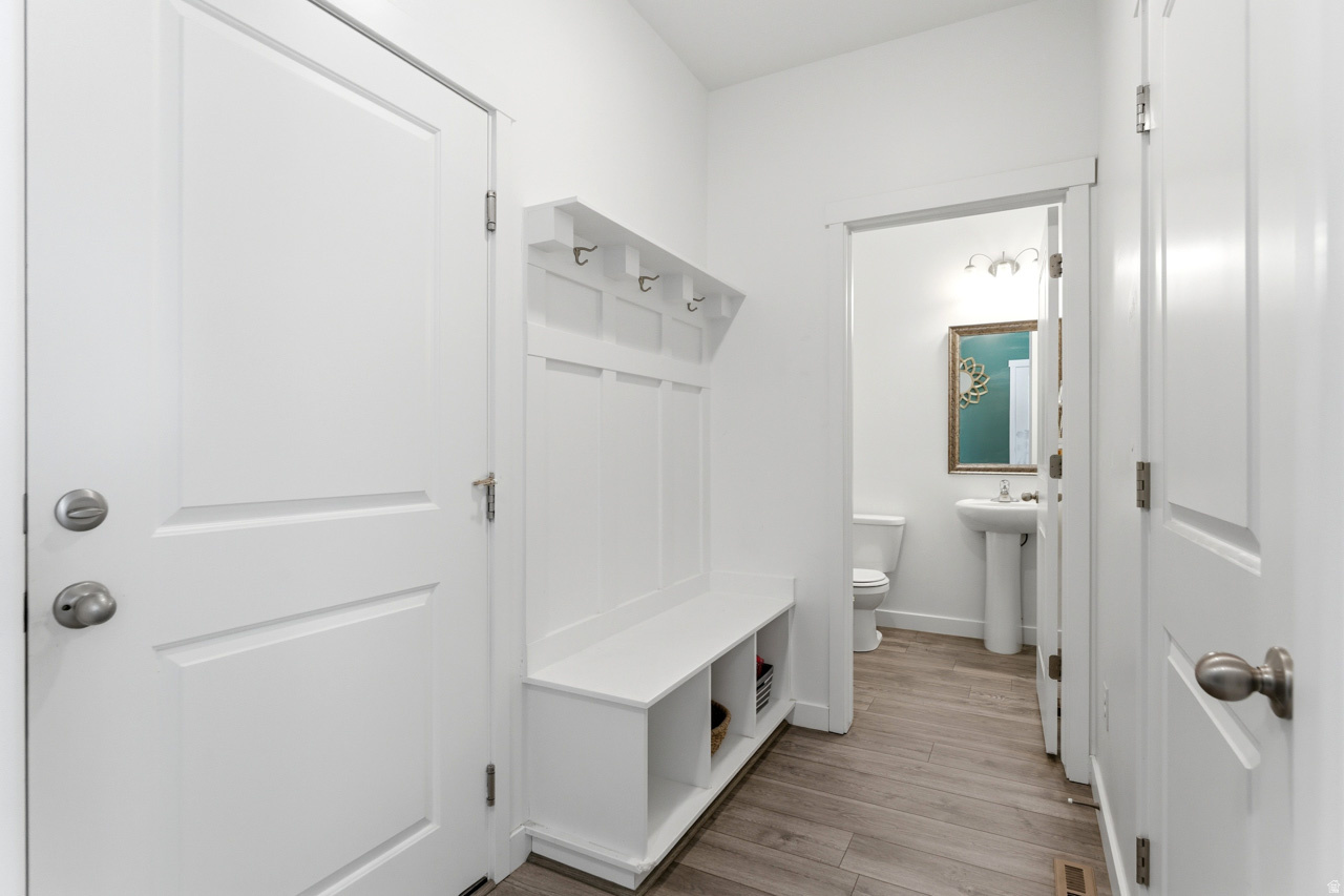 COLD SPRING RANCH - Residential