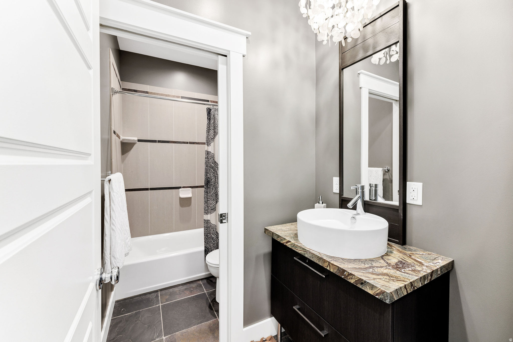 UNIVERSITY HEIGHTS - Residential