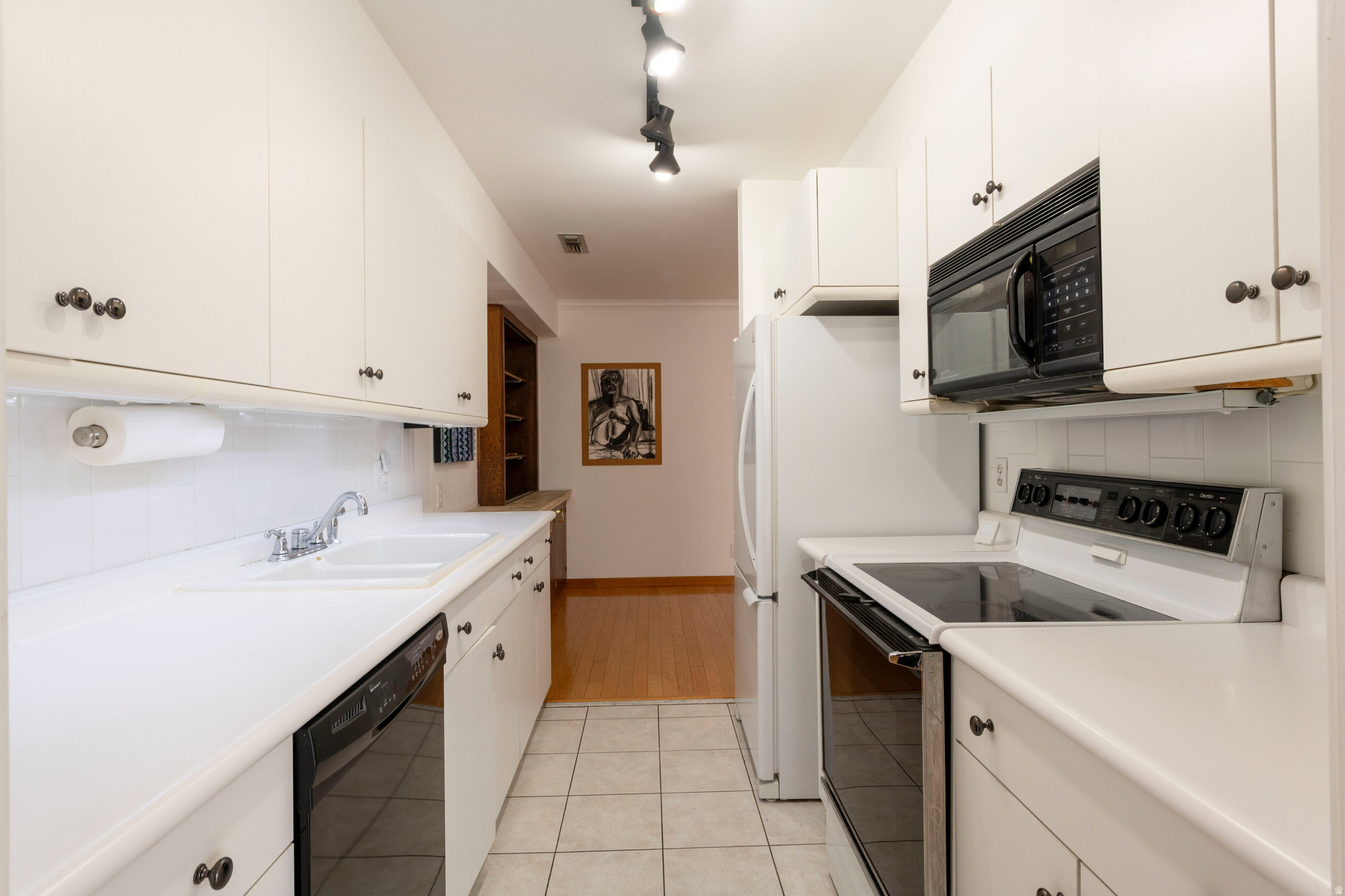 BONNEVILLE TOWER - Residential