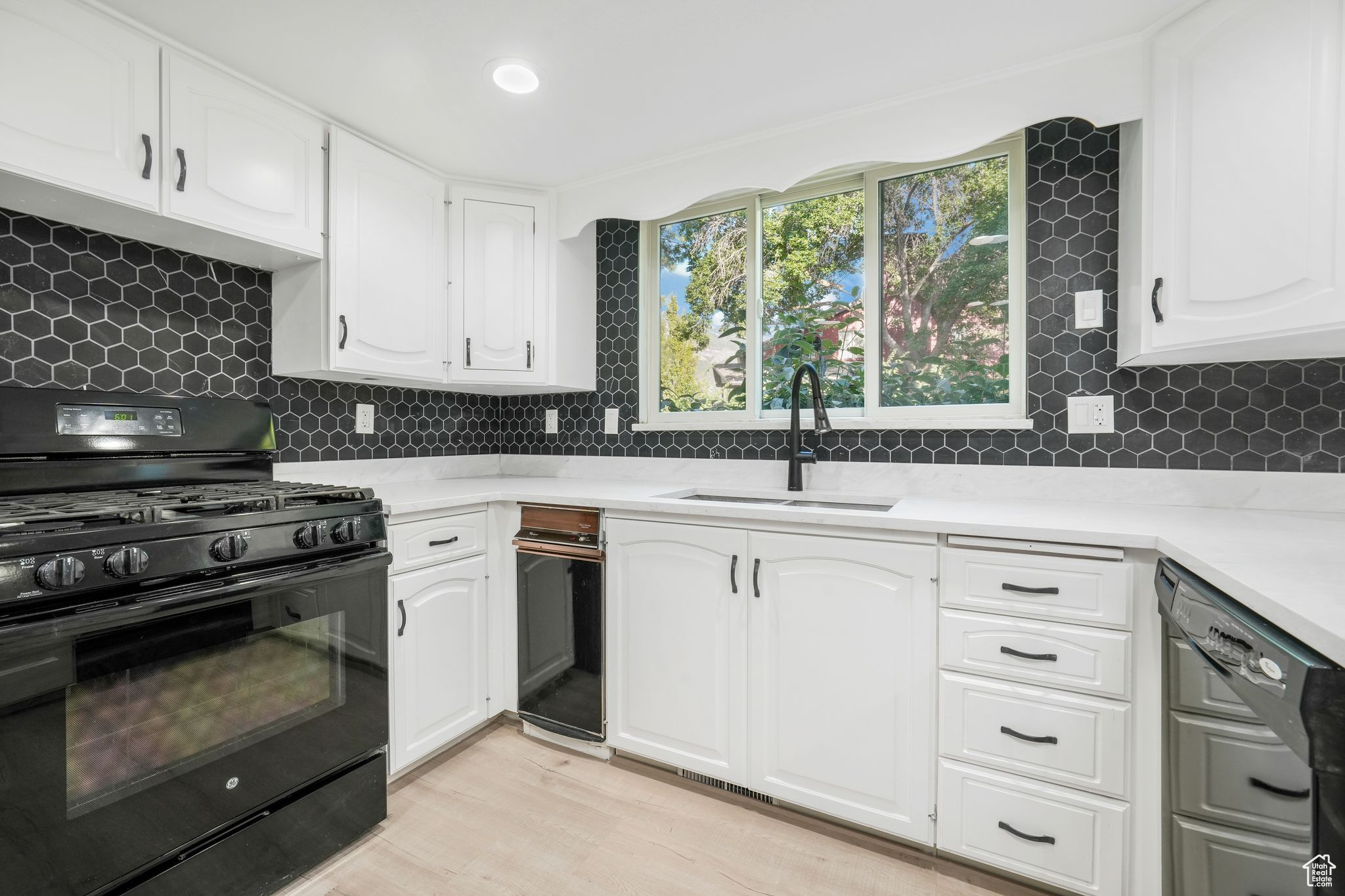 WILLOW CREEK HEIGHTS - Residential