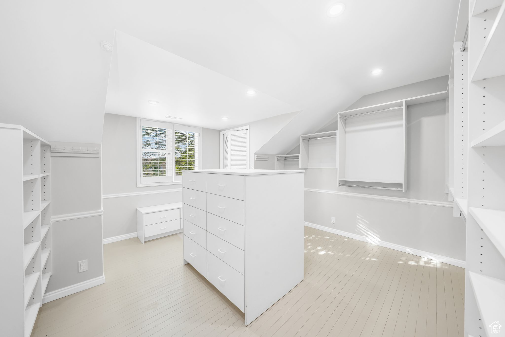 WILLOW CREEK HEIGHTS - Residential