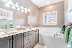 LAKESIDE VILLAGE - Residential