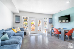 LAKESIDE VILLAGE - Residential