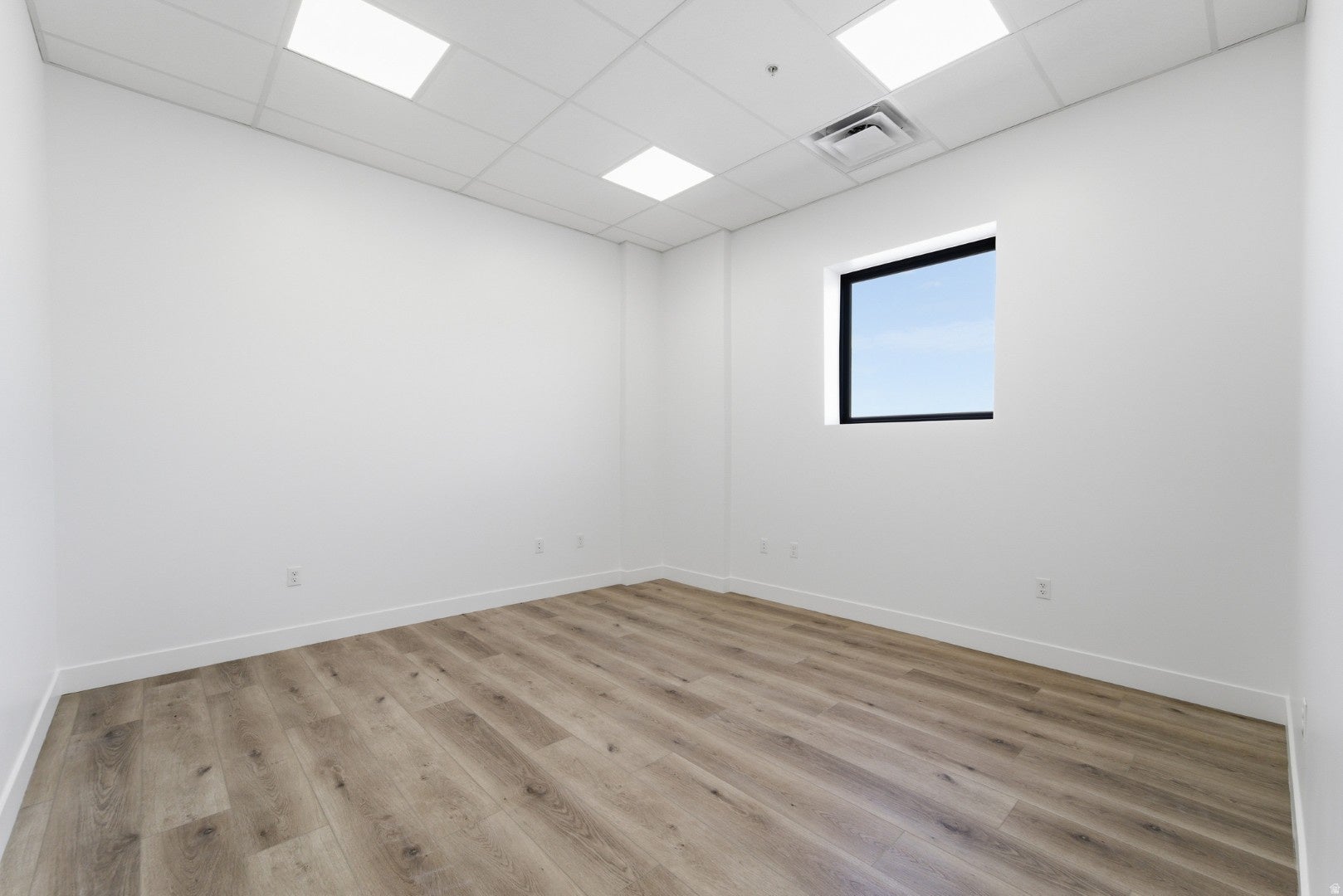 PAYSON BUSINESS PARK - Commercial Lease