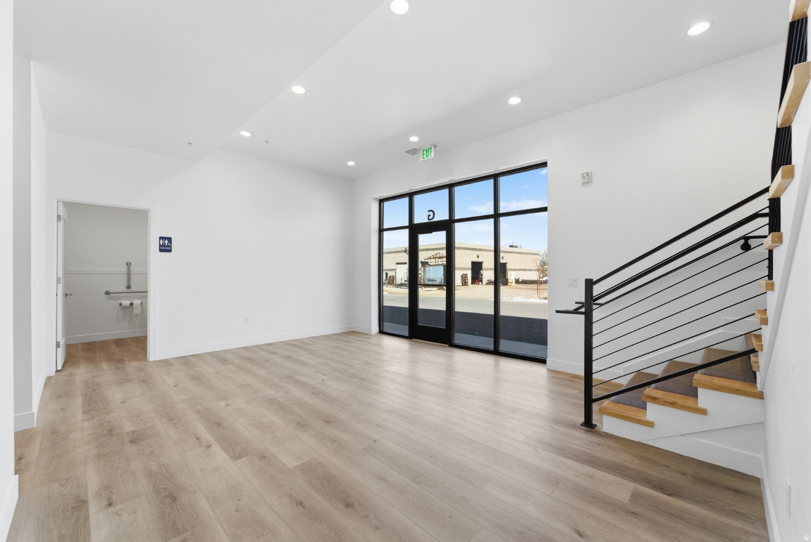 PAYSON BUSINESS PARK - Commercial Lease