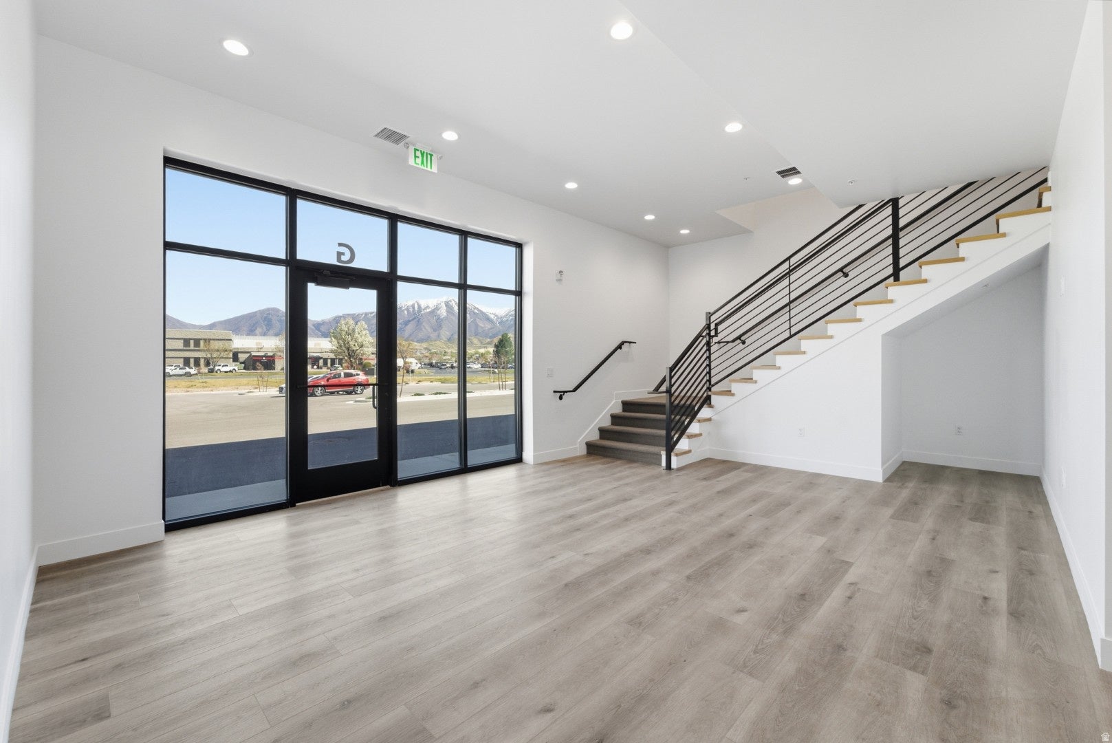 PAYSON BUSINESS PARK - Commercial Lease