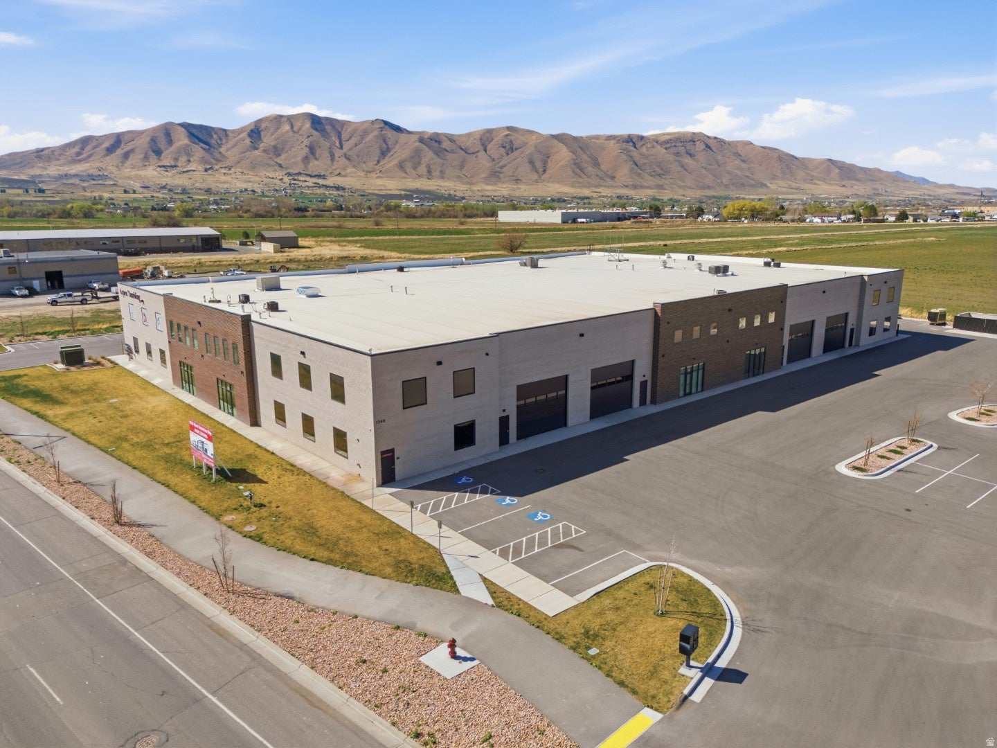 PAYSON BUSINESS PARK - Commercial Lease