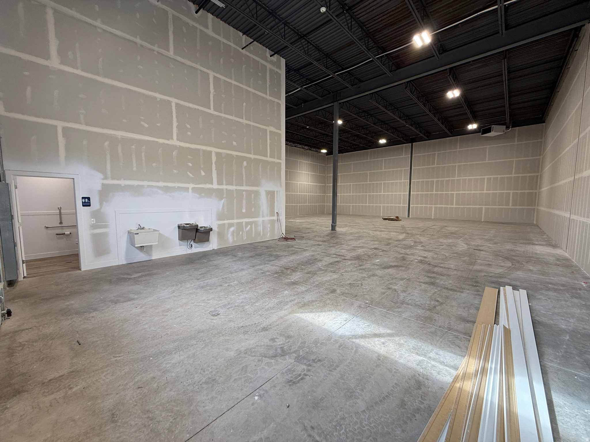 PAYSON BUSINESS PARK - Commercial Lease