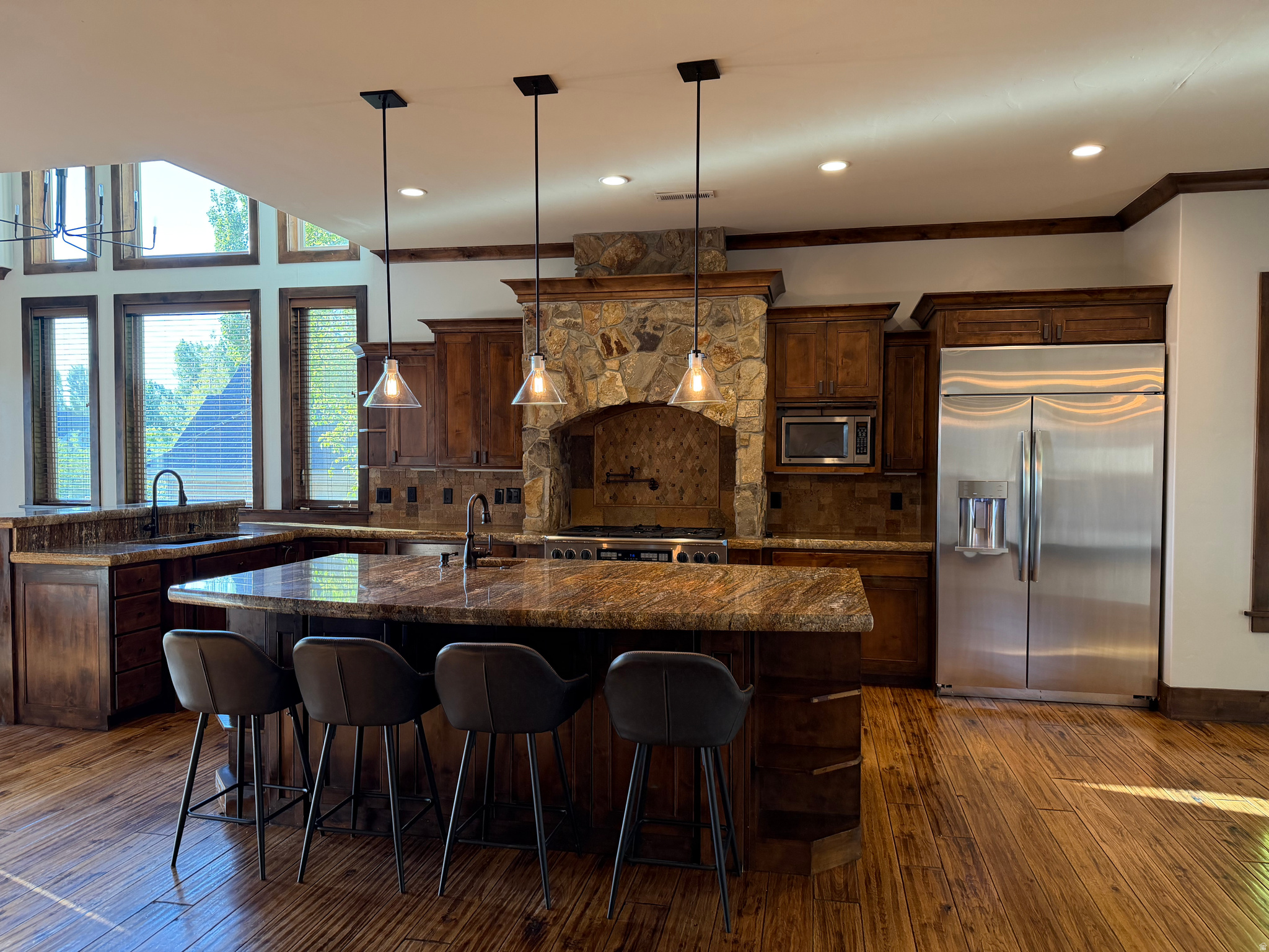 CANYON CREST - Residential