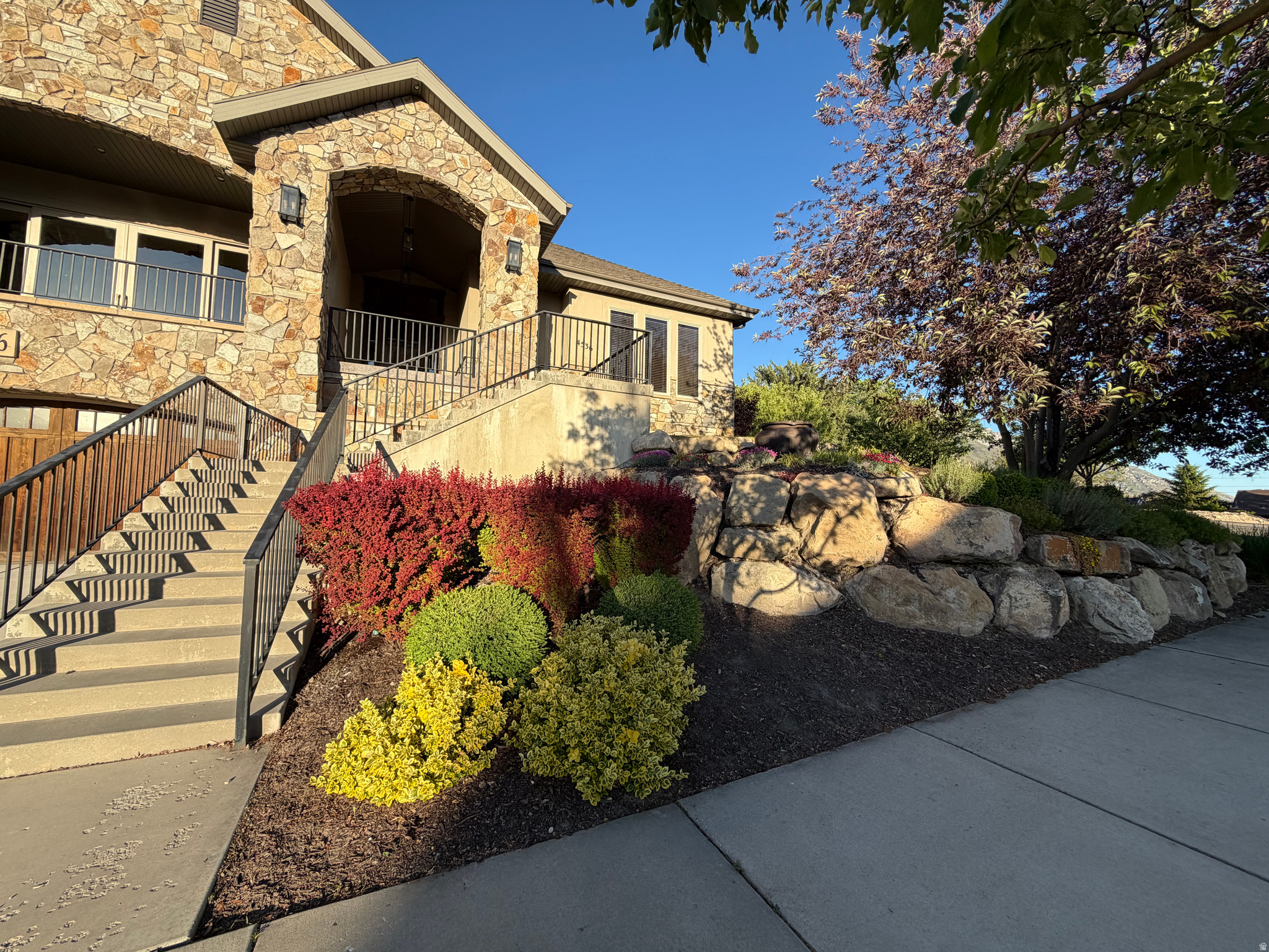 CANYON CREST - Residential