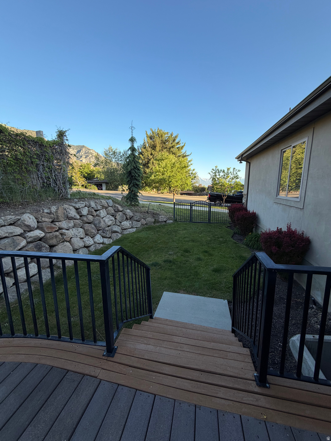 CANYON CREST - Residential