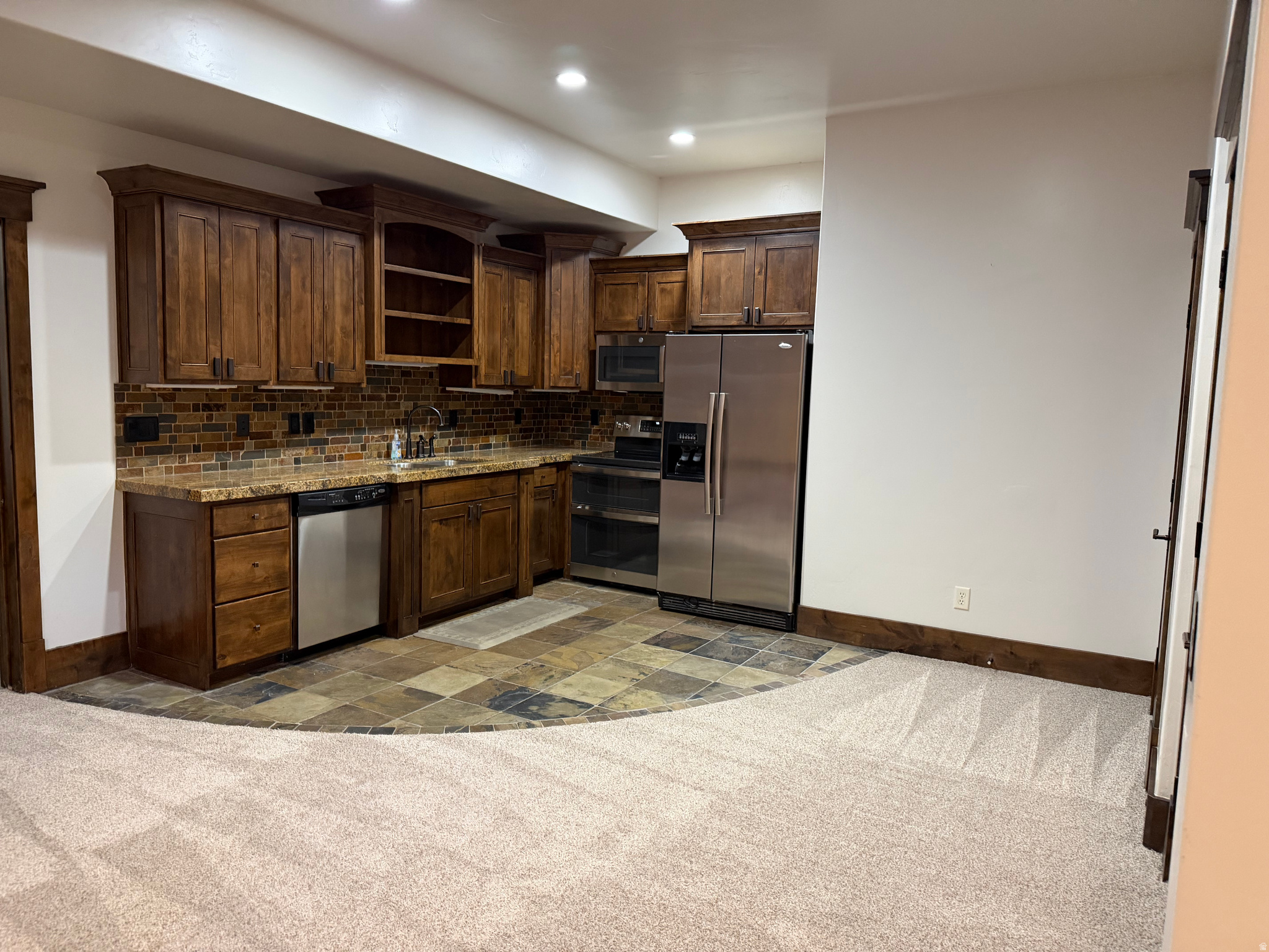 CANYON CREST - Residential