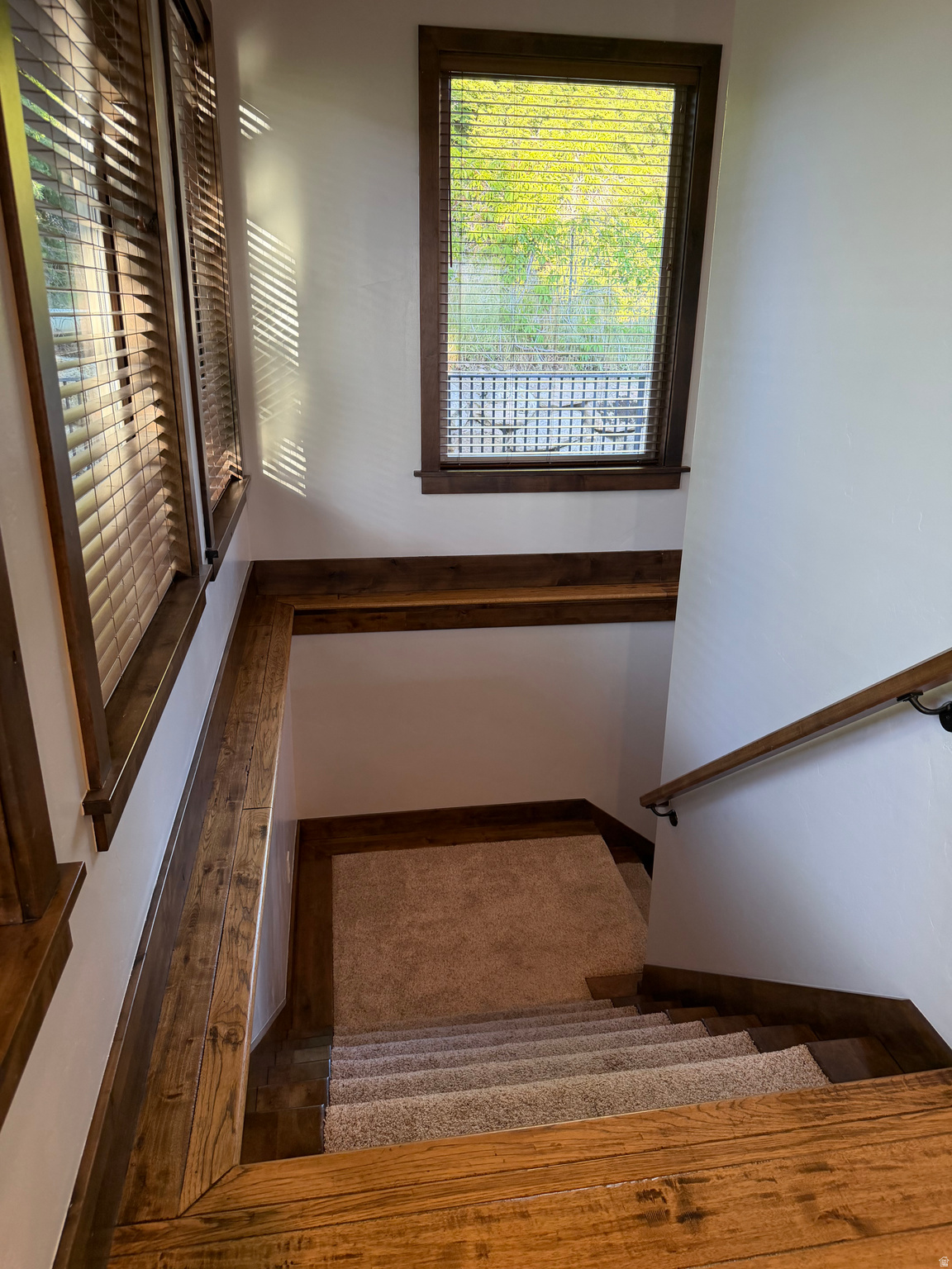 CANYON CREST - Residential