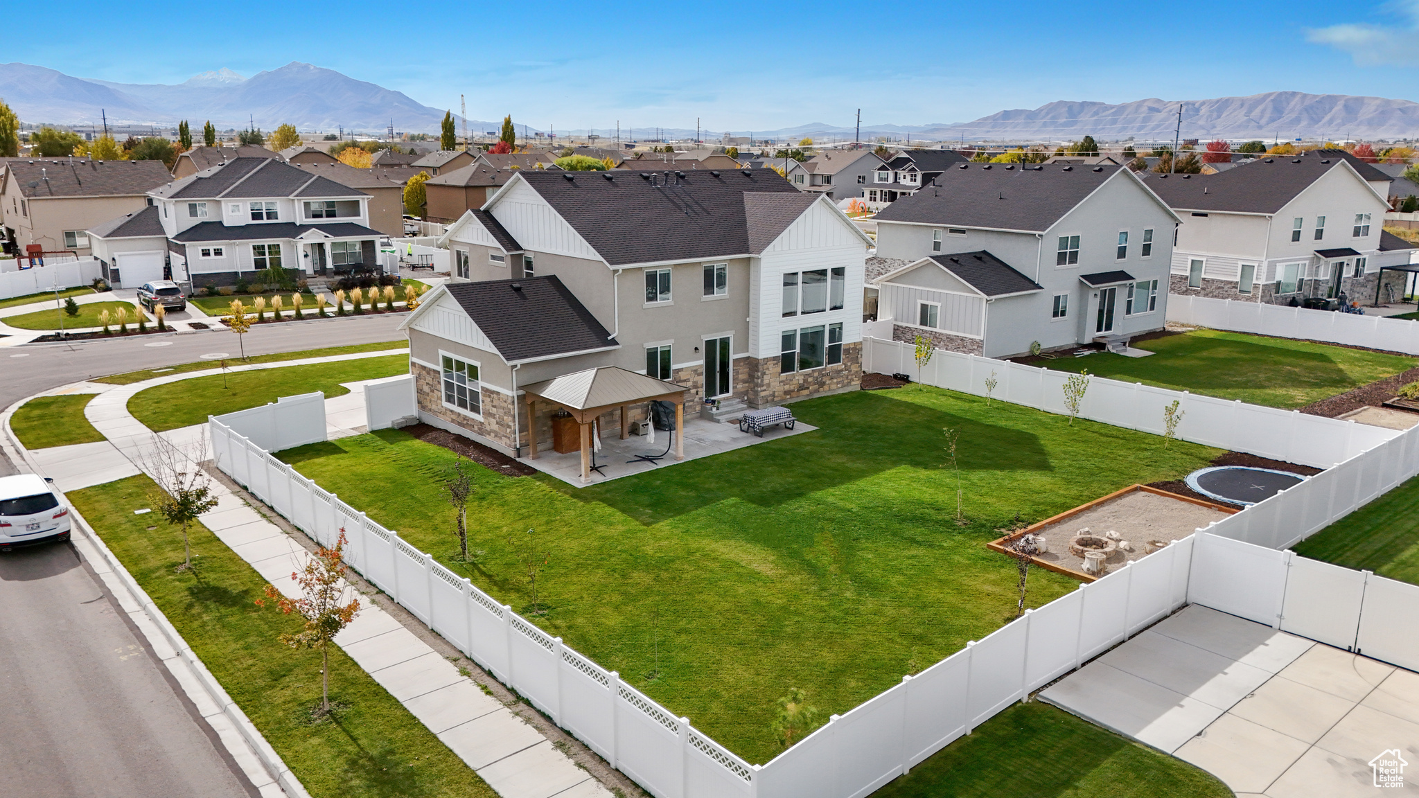 JESSIE'S BROOK - Residential