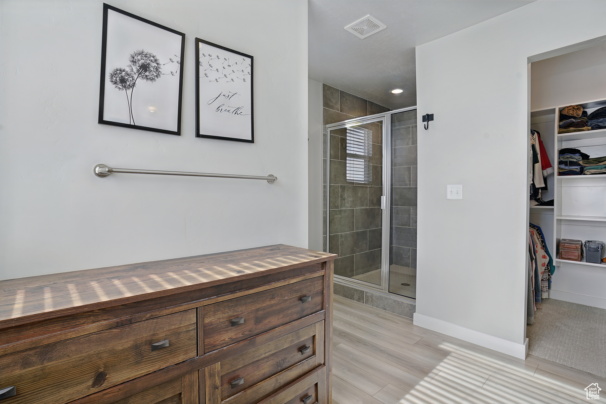 JESSIE'S BROOK - Residential