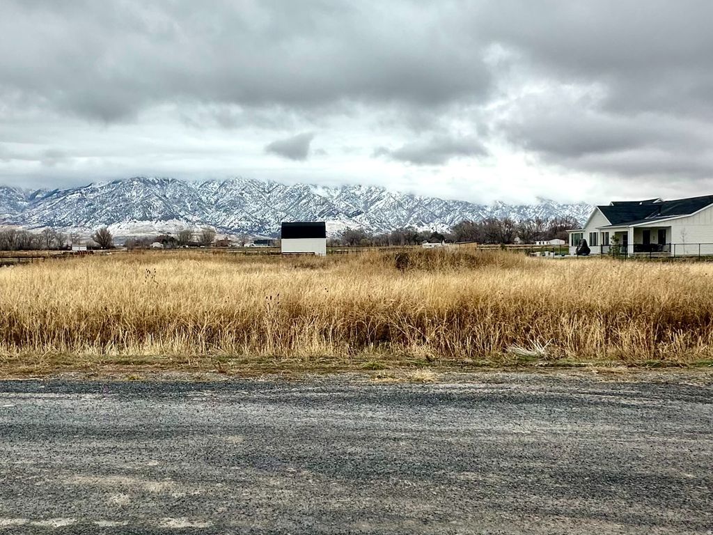 Photo of 6278 N 4900 W #13, Bear River City, UT 84301 (MLS # 2125944)
