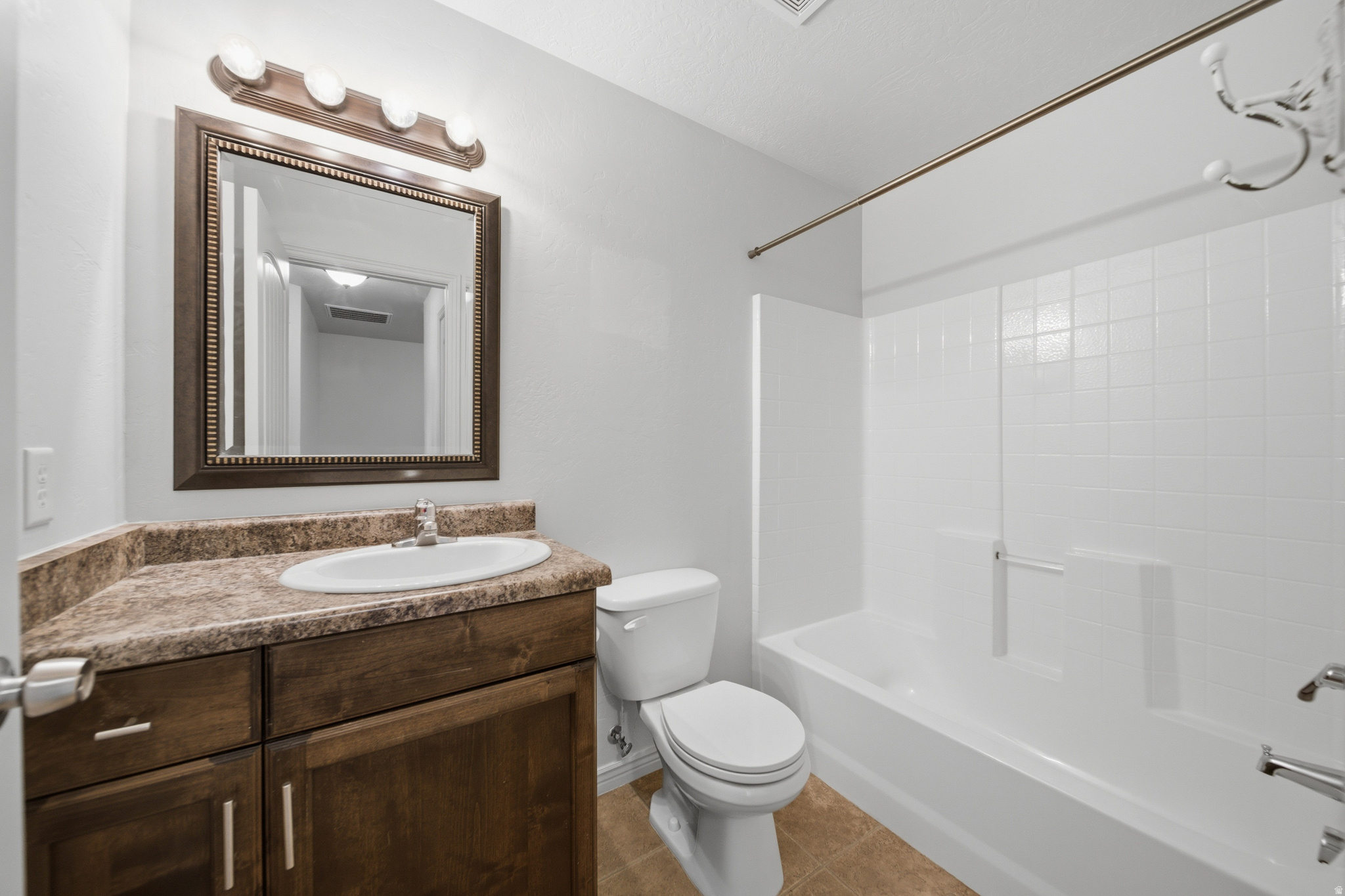BLUFF VIEW TOWNHOMES - Residential