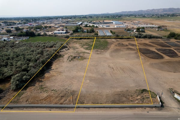 1240 E 1500 S, VERNAL, UT 84078 - Image 86778cd2496f9fb6c7dee3182dba5da7/789734645