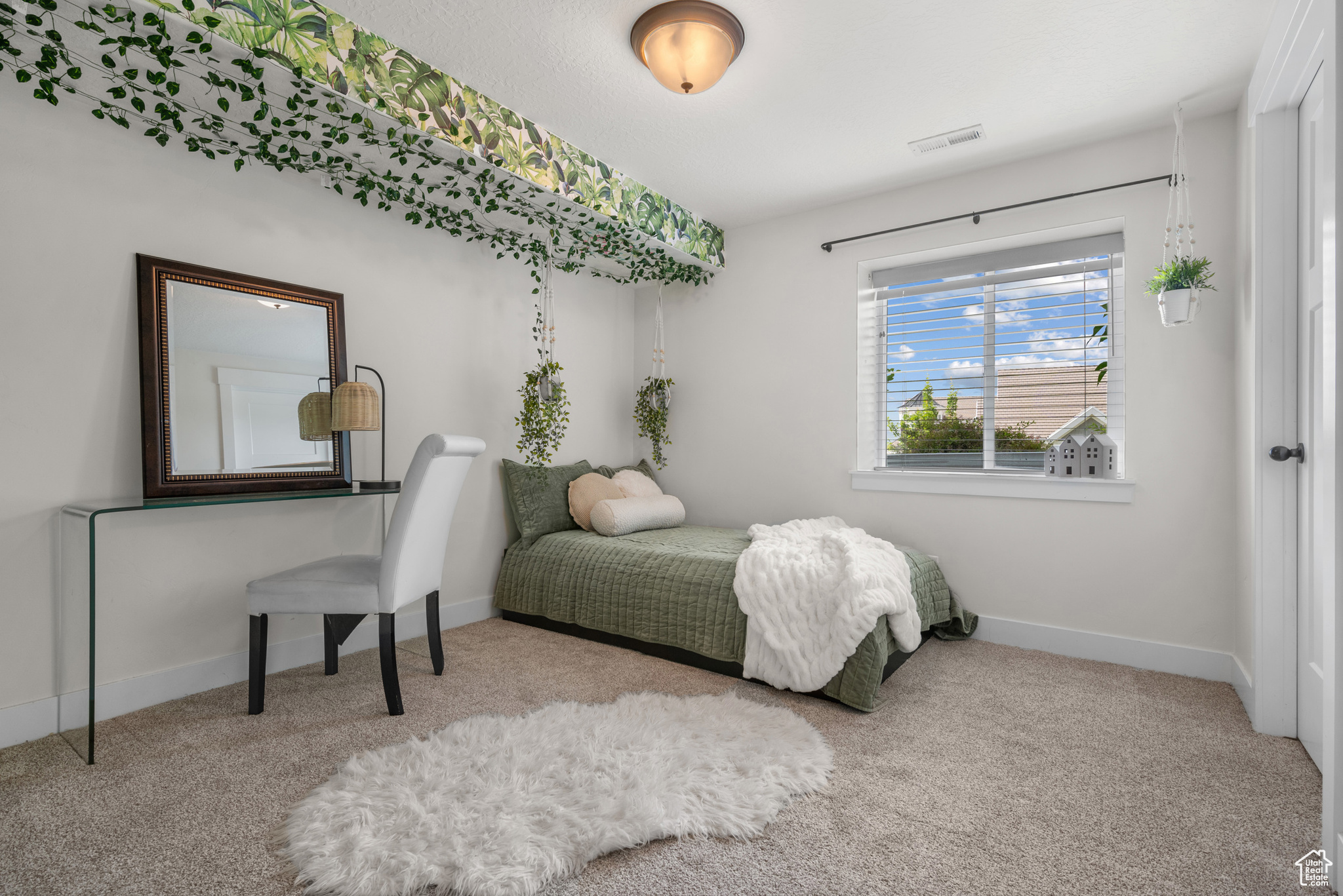 WHISPER RIDGE - Residential