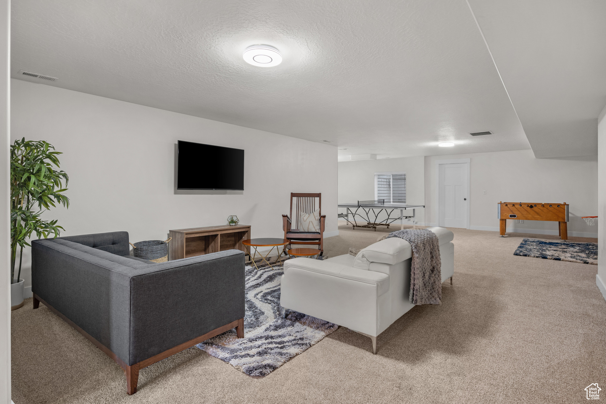 WHISPER RIDGE - Residential