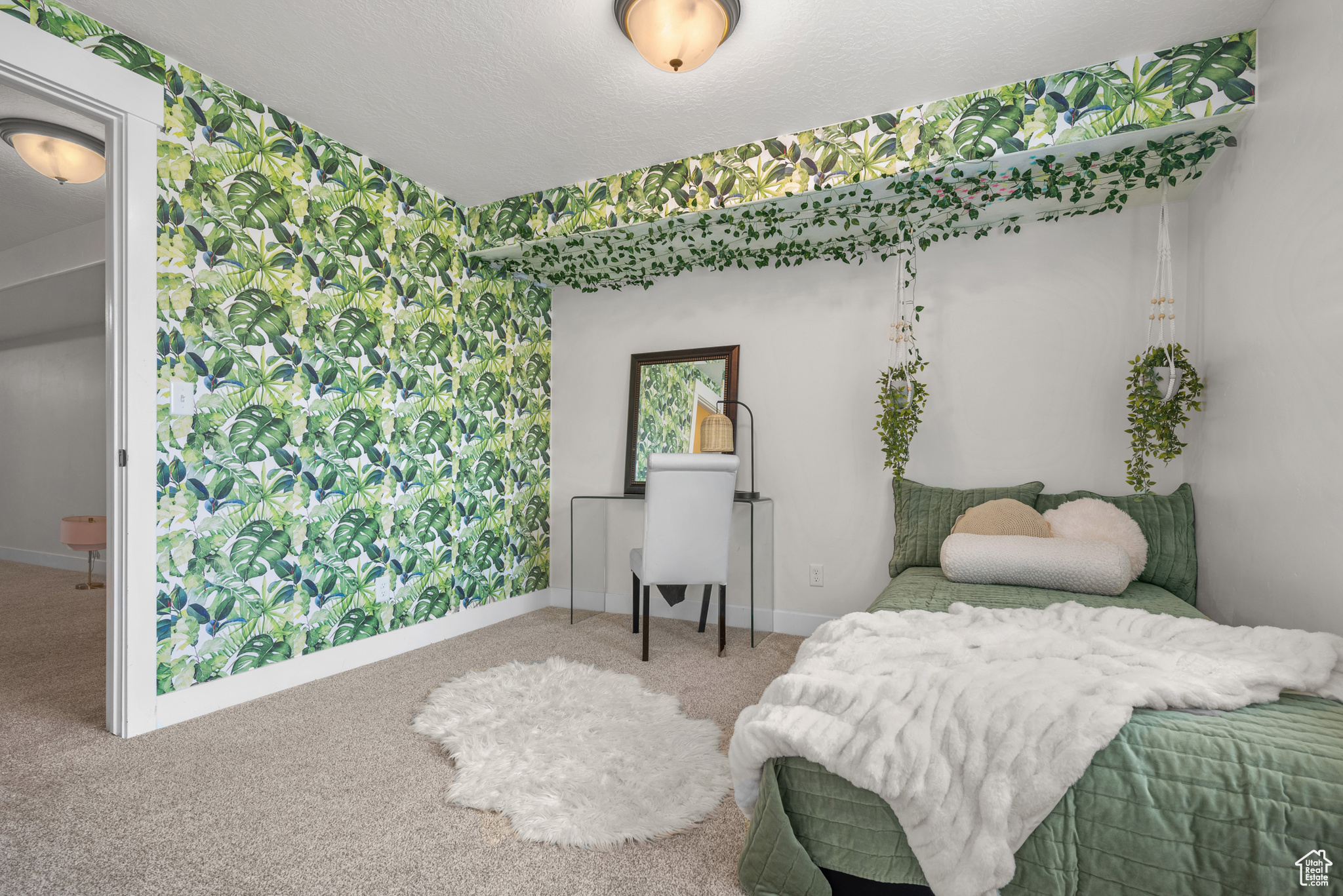 WHISPER RIDGE - Residential