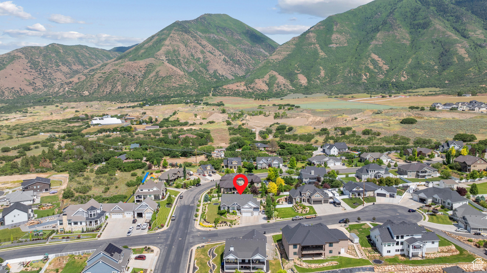 WHISPER RIDGE - Residential