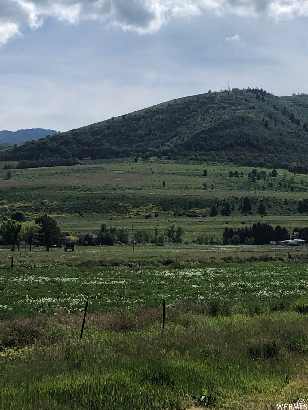 Photo of 200 W ASPEN WAY N, Wellsville, UT 84339 (MLS # 2119764)