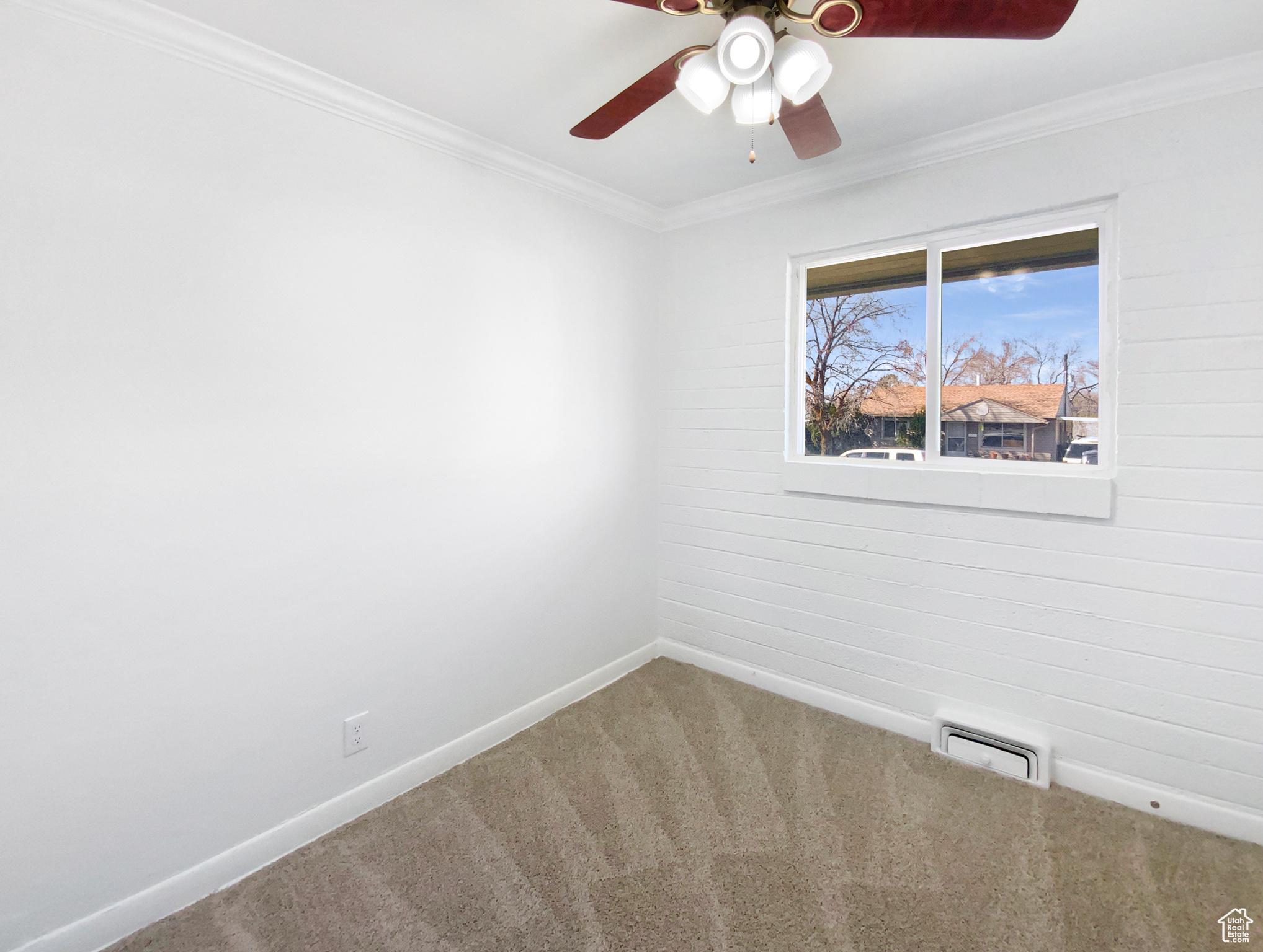 32 Airlane Dr, Clearfield, Utah image 12