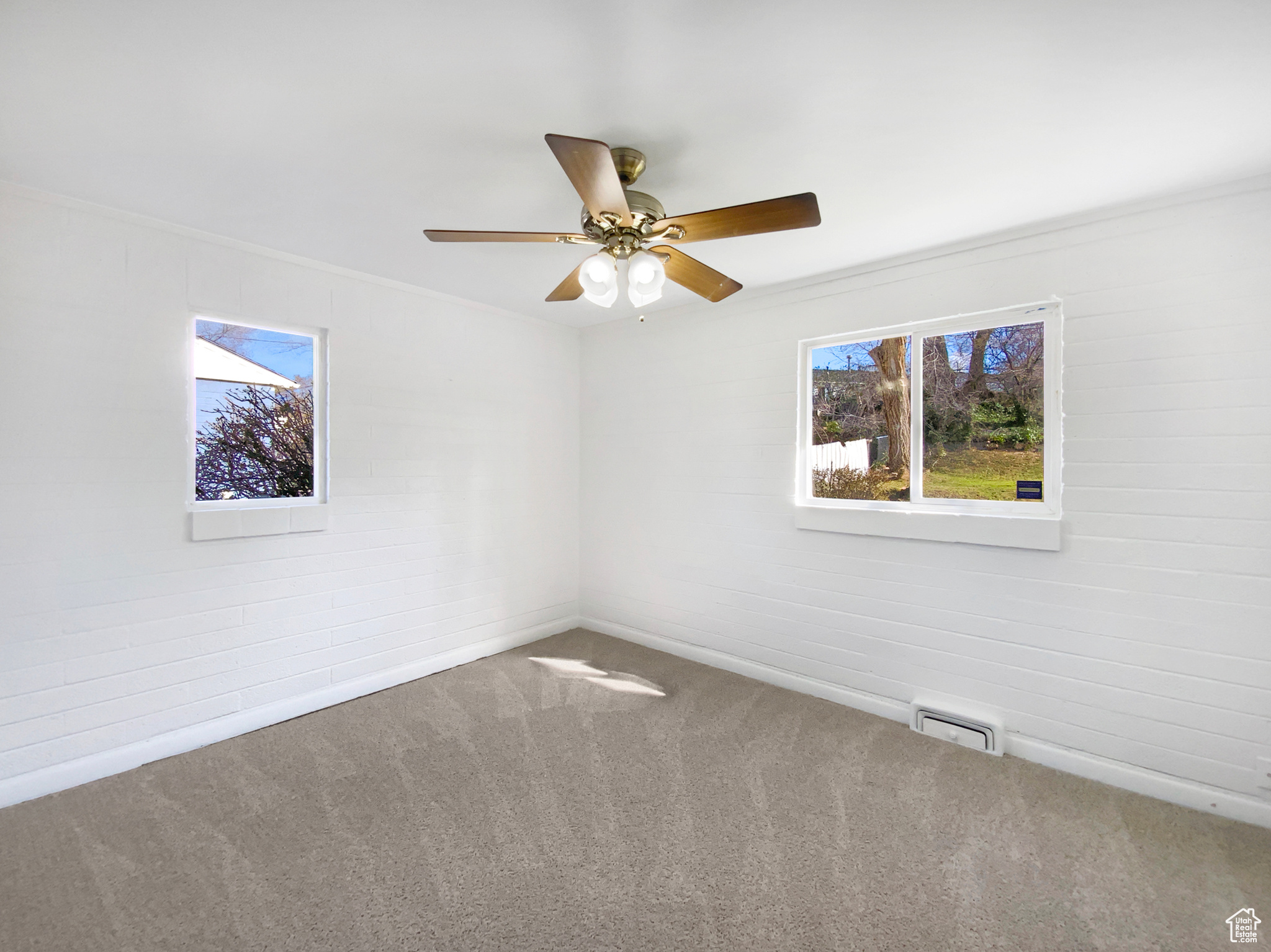 32 Airlane Dr, Clearfield, Utah image 5